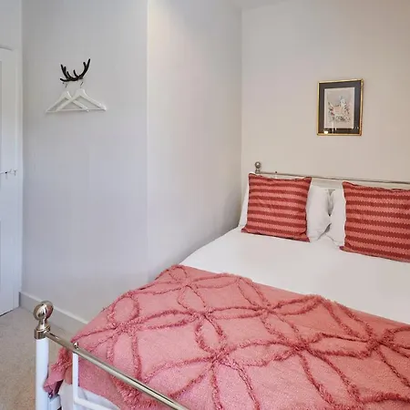 Host & - Park View Holiday home