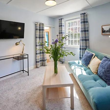 Host & - Park View Holiday home *
